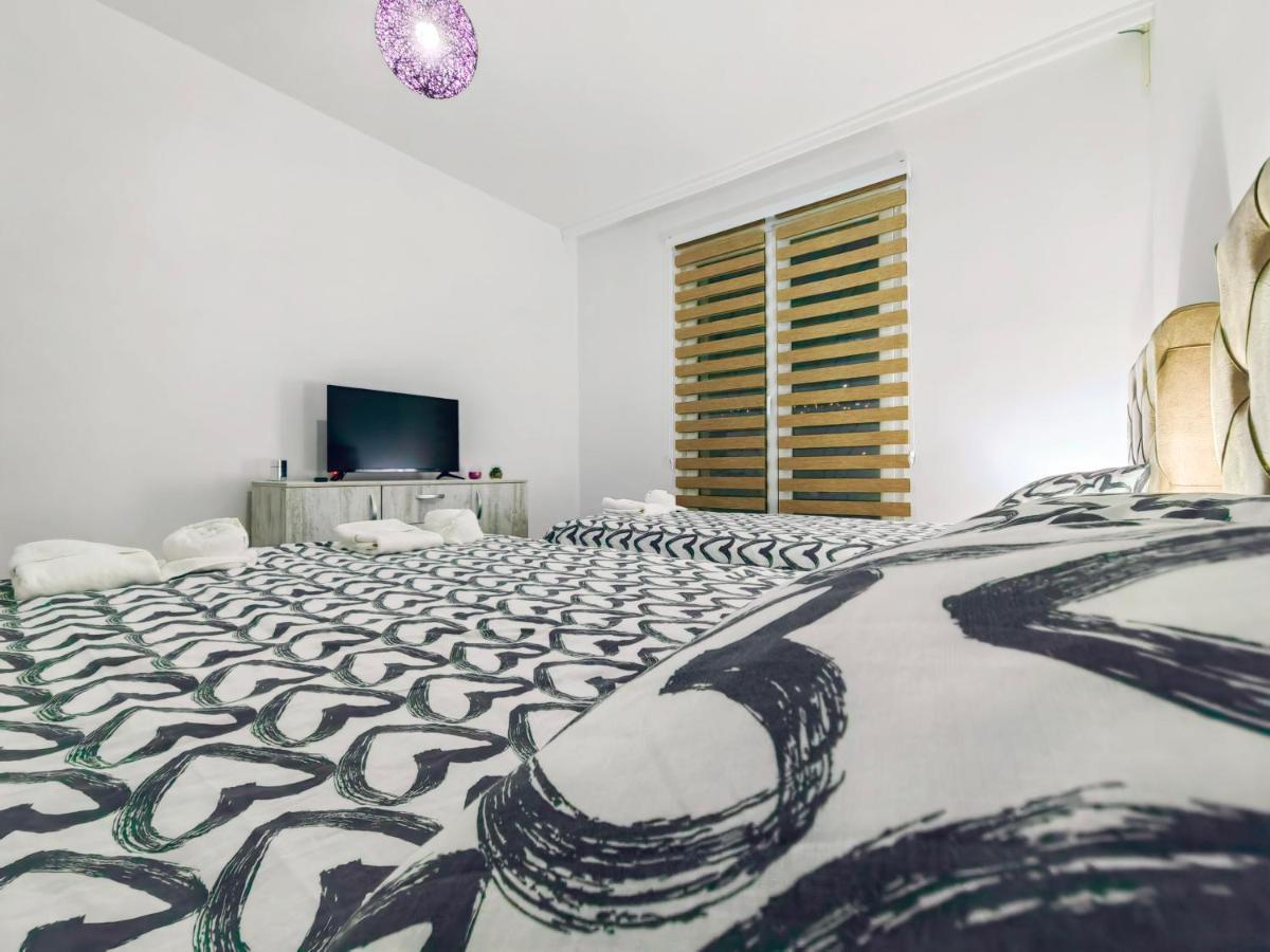 Mialex Apartments Dobra Voda Ngoại thất bức ảnh